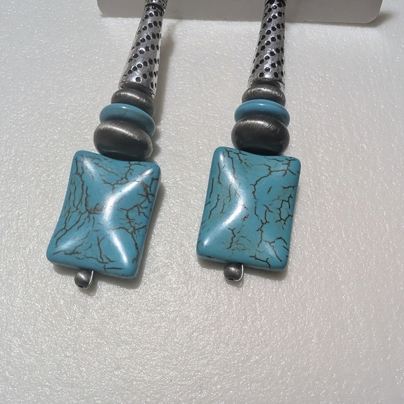🛍️4 For $15🛍️ Vintage Turquoise Dangle Earrings with Textured Accents - Picture 9 of 12